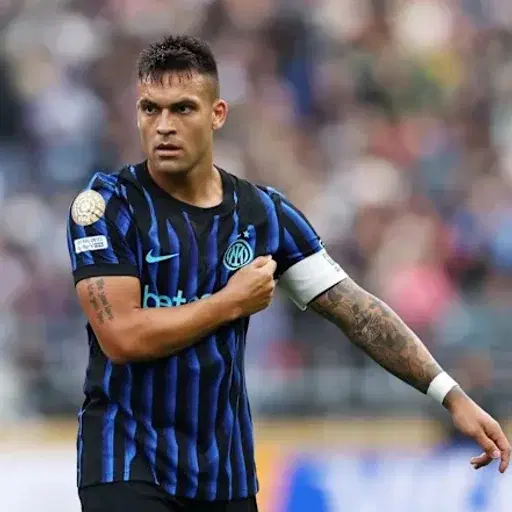 Lautaro Martínez cover