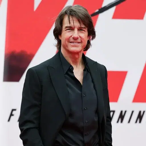 Tom Cruise cover